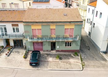 Edificio all\'aperto - Casa indipendente Via Istonia, Cupello - foto 3