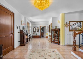 Hall / corridoio - Villa Vasto - photo 13