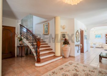 Scale - Villa Vasto - photo 42