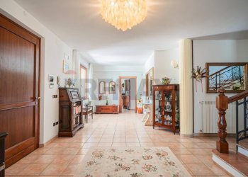 Hall / corridoio - Villa Vasto - photo 45