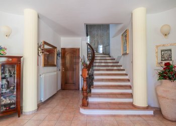 Scale - Villa Vasto - photo 59