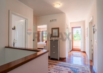 Hall / corridoio - Villa Vasto - photo 63