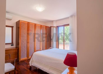 Camera / camera da letto - Villa Vasto - photo 76