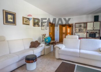 Soggiorno - Appartamento Largo Taverna
 
18, Carunchio - foto 8