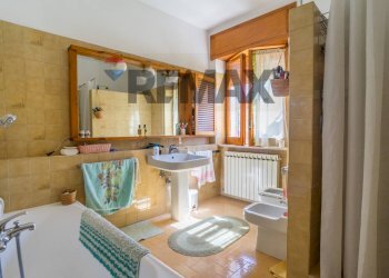 Bagno - Appartamento Largo Taverna
 
18, Carunchio - foto 21