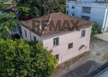 Casa all\'aperto - Villa Corso Mazzini
 
snc, Vasto - foto 4