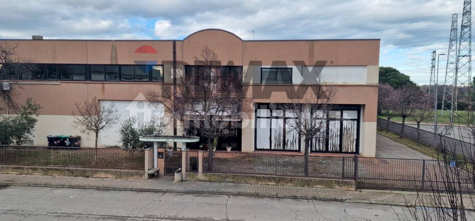 Edificio all\'aperto - Locale Commerciale Riccione - foto 1