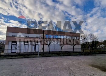 Edificio all\'aperto - Locale Commerciale Riccione - foto 2