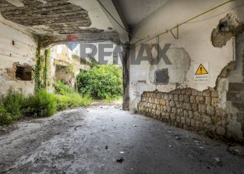 Casa all\'aperto - Shed via Marittima
 
3, Ercolano - photo 6