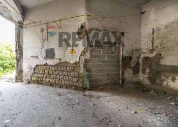 Casa all\'aperto - Shed via Marittima
 
3, Ercolano - photo 7