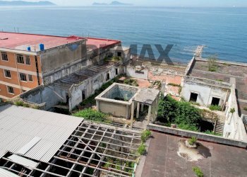 Vista dell\'acqua - Shed via Marittima
 
3, Ercolano - photo 19