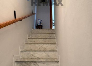 Scale - Villa via Chieti
 
73, Castel di Sangro - photo 9