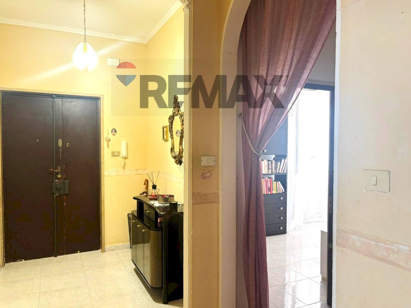 Hall / corridoio - Four-room apartment VIA ROVERETO
12, Trani - photo 2