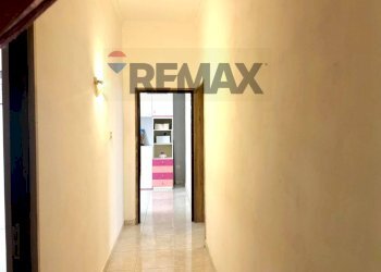 Hall / corridoio - Four-room apartment VIA ROVERETO
 
12, Trani - photo 5