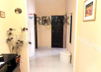 Hall / corridoio - Four-room apartment VIA ROVERETO
 
12, Trani - photo 23