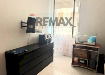 Soggiorno - Four-room apartment VIA ROVERETO
 
12, Trani - photo 28