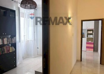 Hall / corridoio - Four-room apartment VIA ROVERETO
 
12, Trani - photo 32