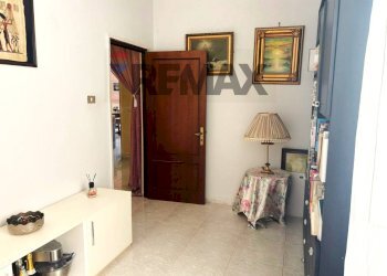 Soggiorno - Four-room apartment VIA ROVERETO
 
12, Trani - photo 34