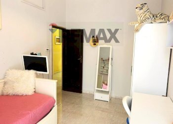 Camera / camera da letto - Four-room apartment VIA ROVERETO
 
12, Trani - photo 37