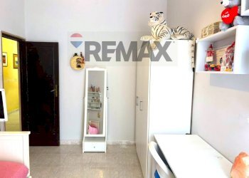 Camera / camera da letto - Four-room apartment VIA ROVERETO
 
12, Trani - photo 39