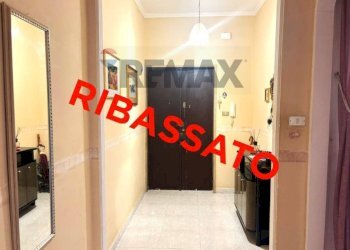 Hall / corridoio - Quadrilocale VIA ROVERETO
 
12, Trani - foto 1