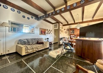 Four-room apartment Via carlo bonanni, Genova (neighborhood San Teodoro) - photo 3
