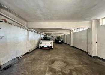 Four-room apartment Via carlo bonanni, Genova (neighborhood San Teodoro) - photo 27