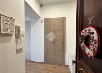 Four-room apartment Via Bologna, Genova (neighborhood San Teodoro) - photo 2