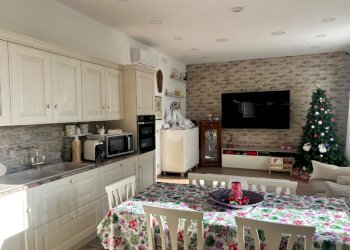 Four-room apartment Via Bologna, Genova (neighborhood San Teodoro) - photo 9