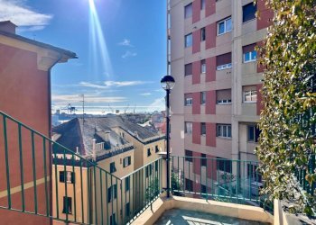 Four-room apartment Via Venezia, Genova (neighborhood San Teodoro) - photo 2
