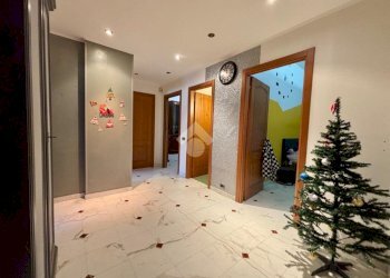 Four-room apartment Via Venezia, Genova (neighborhood San Teodoro) - photo 4