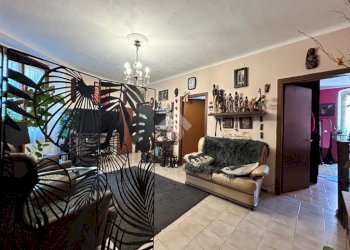 Four-room apartment Salita degli Angeli, Genova (neighborhood San Teodoro) - photo 2