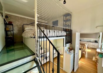 Three-room apartment Via all'Asilo Davide e Delfina Garbarino, Genova (neighborhood San Teodoro) - photo 3