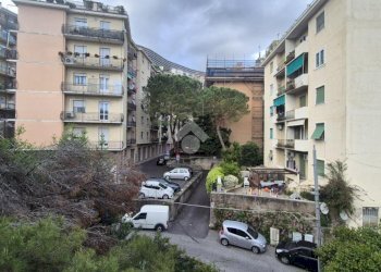 Apartment Via Remigio Zena, Genova (neighborhood Marassi) - photo 1