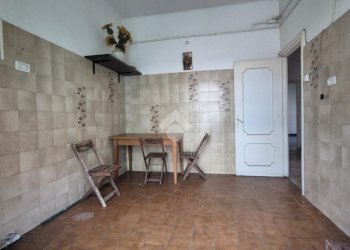 Apartment Via Remigio Zena, Genova (neighborhood Marassi) - photo 8