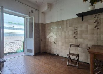 Apartment Via Remigio Zena, Genova (neighborhood Marassi) - photo 9