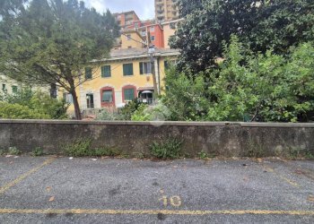 Apartment Via Remigio Zena, Genova (neighborhood Marassi) - photo 32