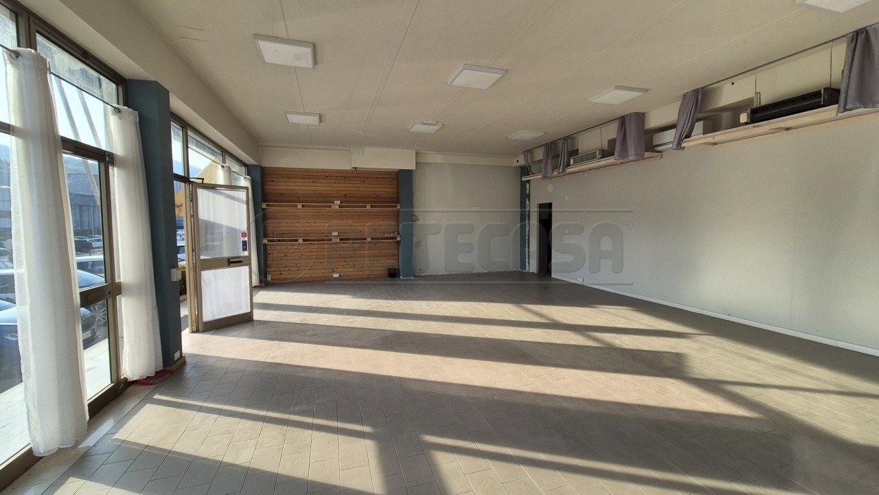 Retecasa_Valdagno Area di vendita - Commercial Premises Cornedo Vicentino - photo 1