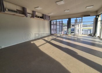 Retecasa_Valdagno Area di vendita - Commercial Premises Cornedo Vicentino - photo 4