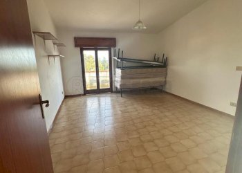 1add93d2-a6f2-47ad-9a61-39924396a6ac.jpg - Three-room apartment Via Biancospino 4, Sellia Marina - photo 8