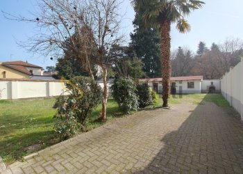ingresso carraio - Two-room apartment Gallarate - photo 16