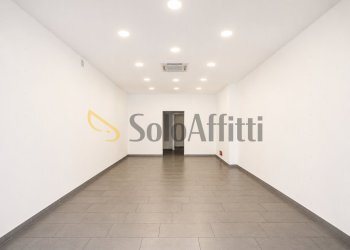 Sala - Commercial Premises Via Gian Lorenzo Bernini 83B, Napoli (neighborhood Vomero) - photo 3