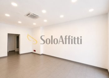 Sala - Commercial Premises Via Gian Lorenzo Bernini 83B, Napoli (neighborhood Vomero) - photo 4