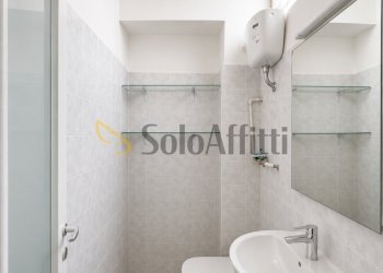 Bagno - Commercial Premises Via Gian Lorenzo Bernini 83B, Napoli (neighborhood Vomero) - photo 7