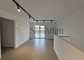 WhatsApp Image 2026-05-08 at 09.49.13 (1).jpg - Three-room apartment Via 8 Ottobre 2001 12, Milano - photo 21