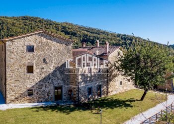 30.jpg - Farm Dicomano - photo 28