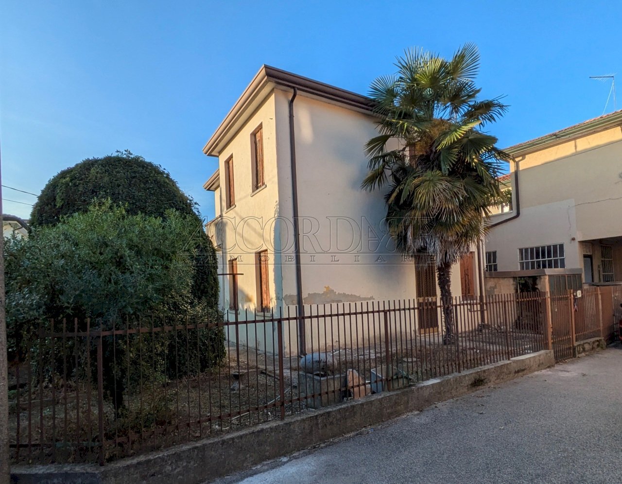 PXL_20250917_160752389.jpg - Villa Via Tiziano Vecellio 22, Padova - foto 2