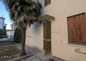 PXL_20250917_160035228.jpg - Villa Via Tiziano Vecellio 22, Padova - foto 12