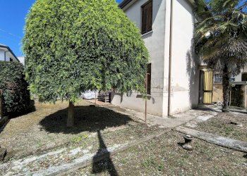 IMG_20260512_115506757_HDR - Villa Via Tiziano Vecellio 22, Padova - foto 1