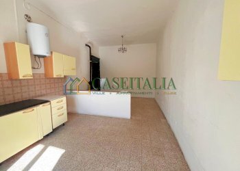8.jpg - Two-room apartment Ivrea - photo 8